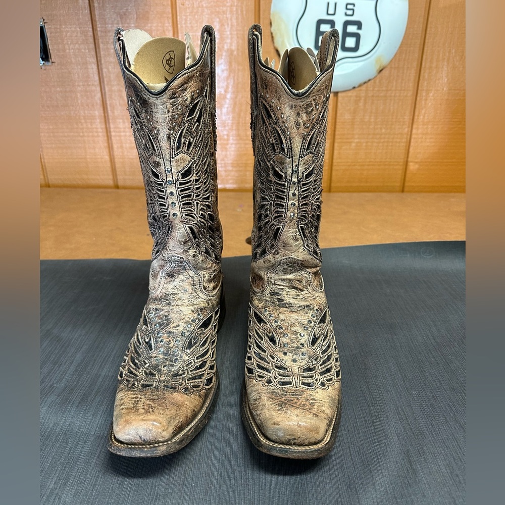Corral women’s boots size 10